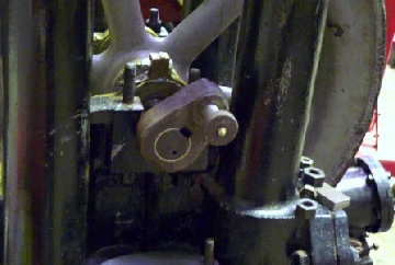 You can clearly see the crank and split bush in place, ready for the key to be fitted.
