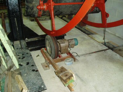 The temporary driving mechanism for the paddle wheel. NOTE!! the guard was removed to take the photo.